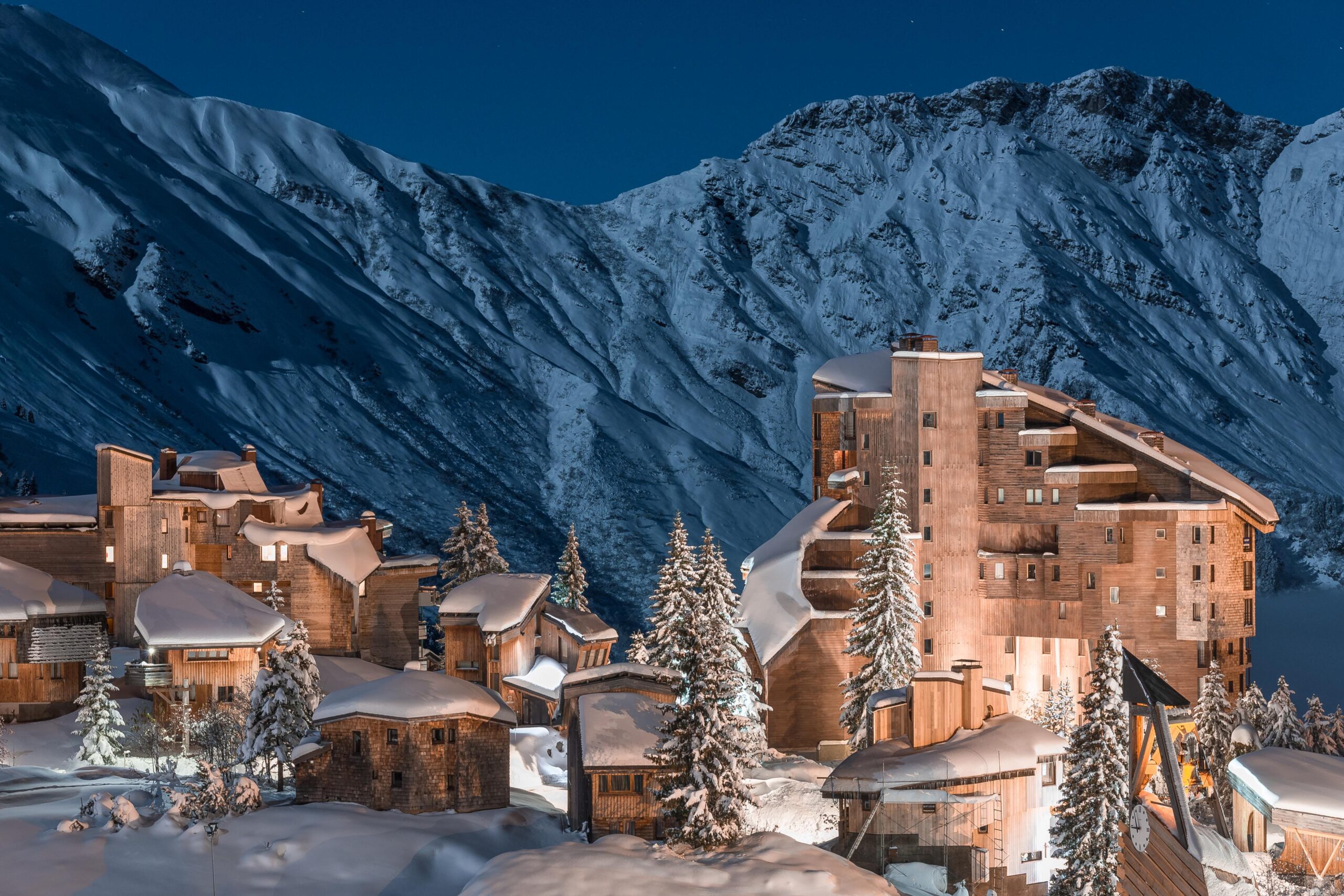 Avoriaz la nuit, pour un séminaire à la montagne en hiver